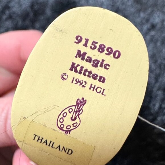 Vintage 1992 HGL Magic Kitten Figurine With Girl In Blue Dress Collectible - Picture 5 of 6